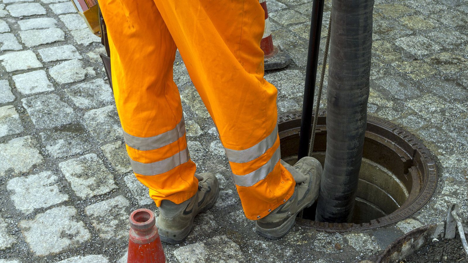 Whether you need construction, renovation, maintenance, or project management, our experienced team delivers reliable and efficient solutions tailored to your needs.